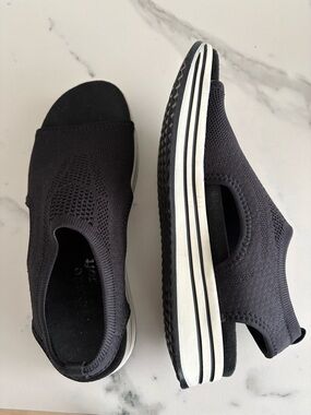 Remonte Black Slip-On Knit Platform Sneakers